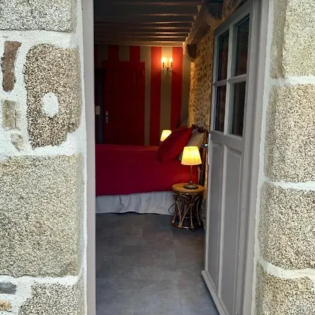 Le Verger Couette-café 3*